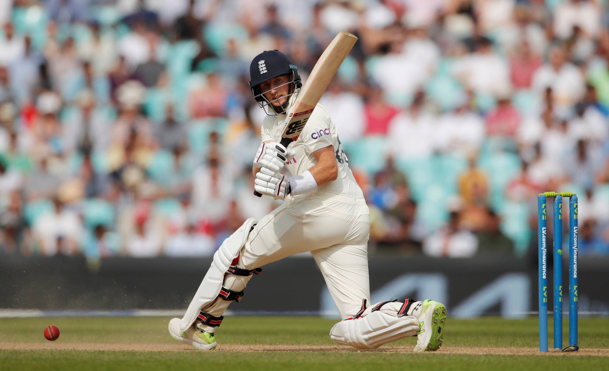 Root, Smith help England narrow deficit