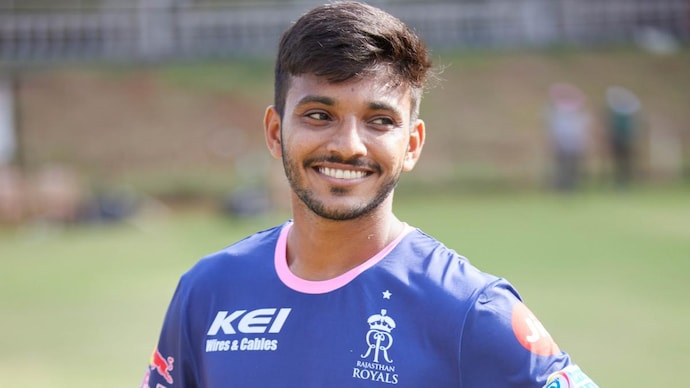 Chetan Sakariya substitute injured Umran Malik at Kolkata Knight Riders in IPL 2025