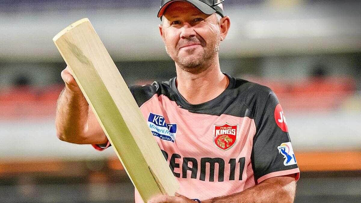 Ponting revealed It was Shreyas' call to promote Inglis to No. 3 
