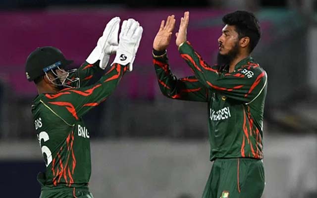 Cricket-mazza-11