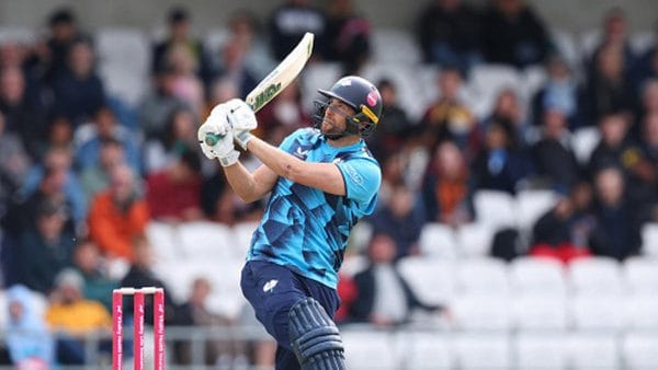 Dawid Malan Continues to Shine as Yorkshire Beat Notts