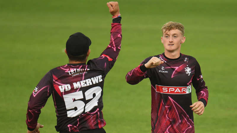 Somerset's Derby Dominance: Goldsworthy and Smeed Seal Honours