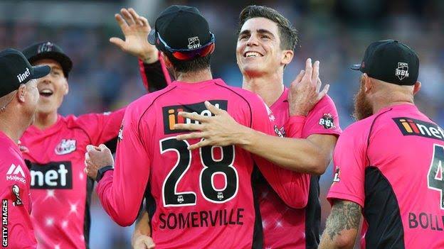 Sixers' Winning Streak Continues: Babar Azam and Sean Abbott Shine Against Renegades