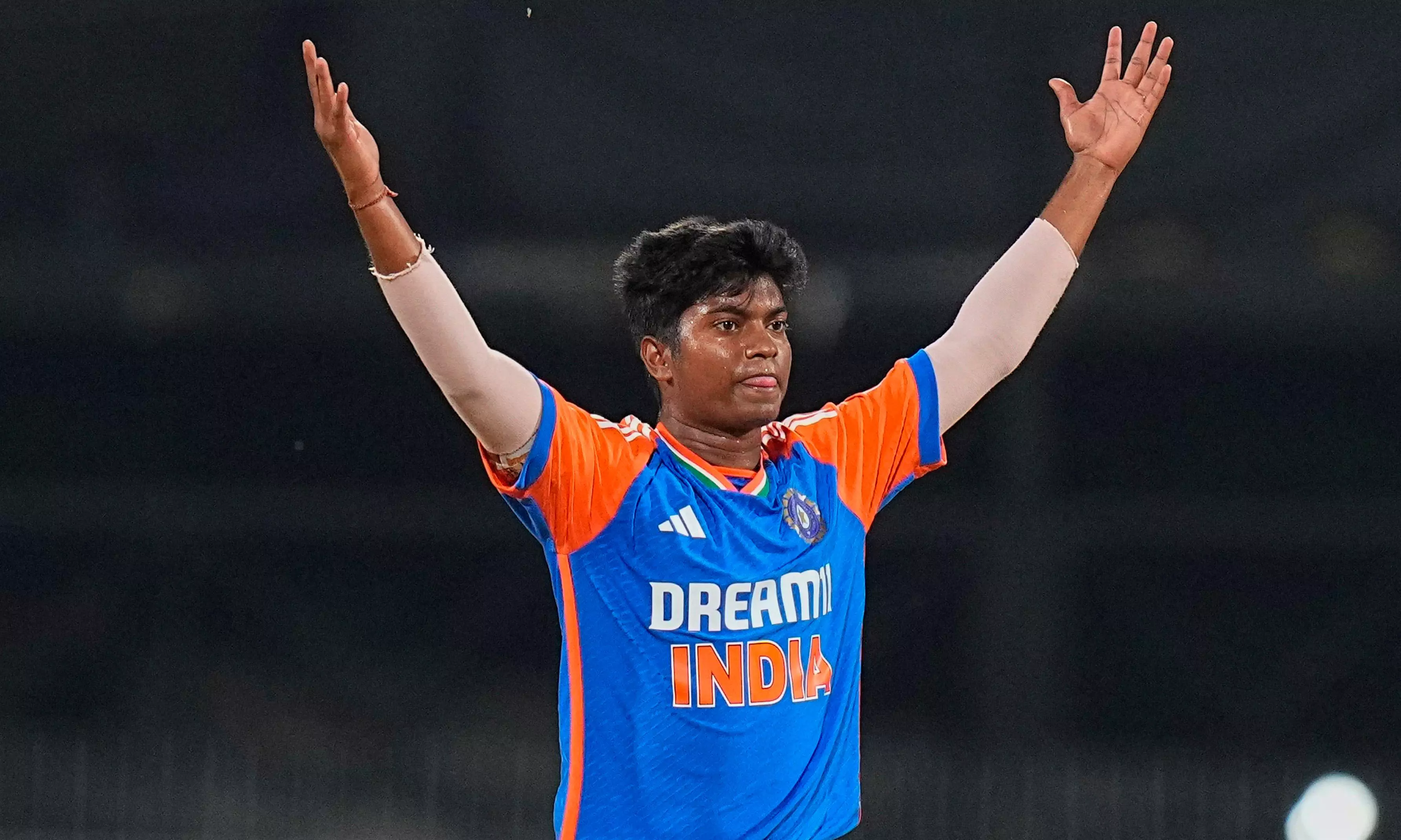Cricket-mazza-11