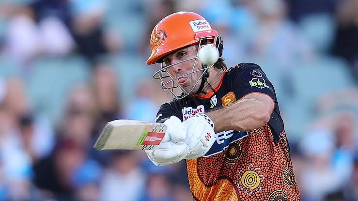 Marsh's Explosive 88 Propels Scorchers to Second Place