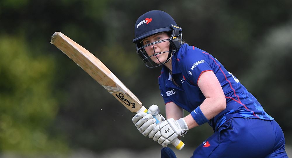 Lauren Down announce retirement on her cricket career