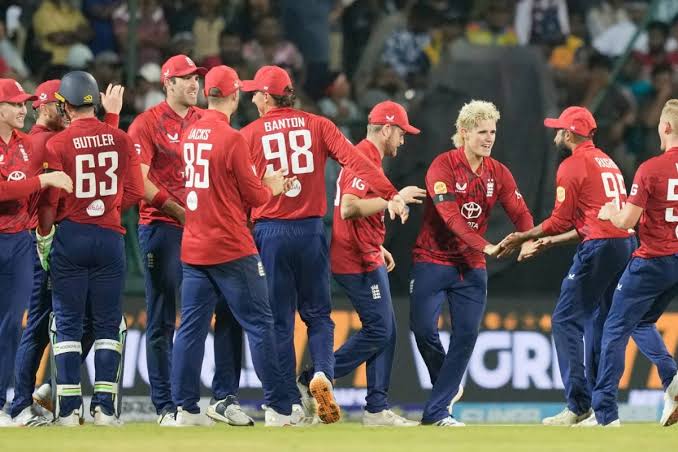 Pakistan Faces Tough Challenge as England Seek Comforts of Home