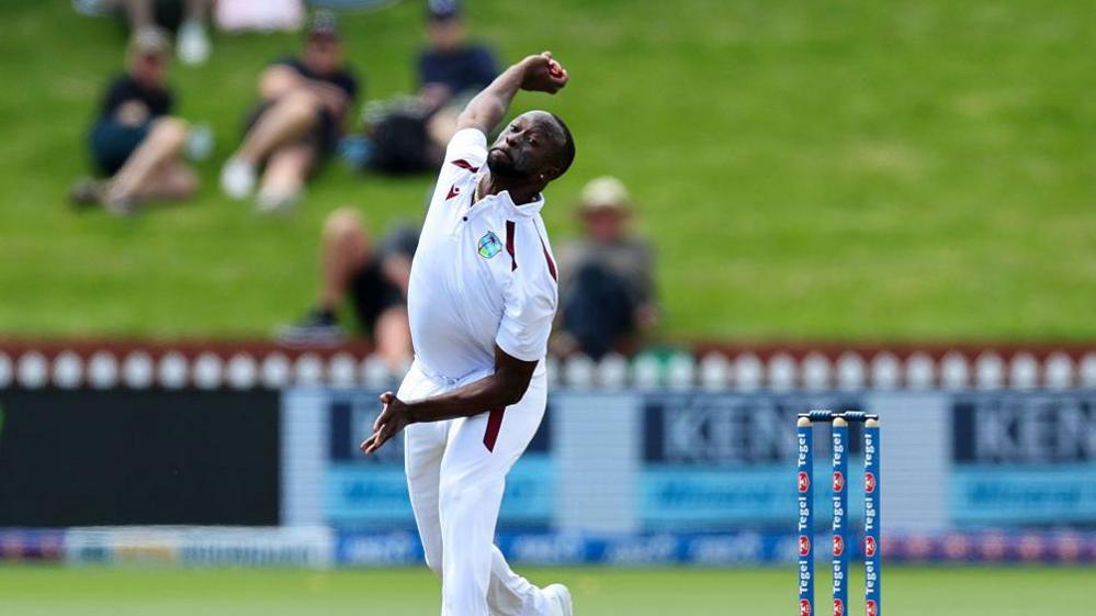 Durham sign Kemar Roach for County Championship