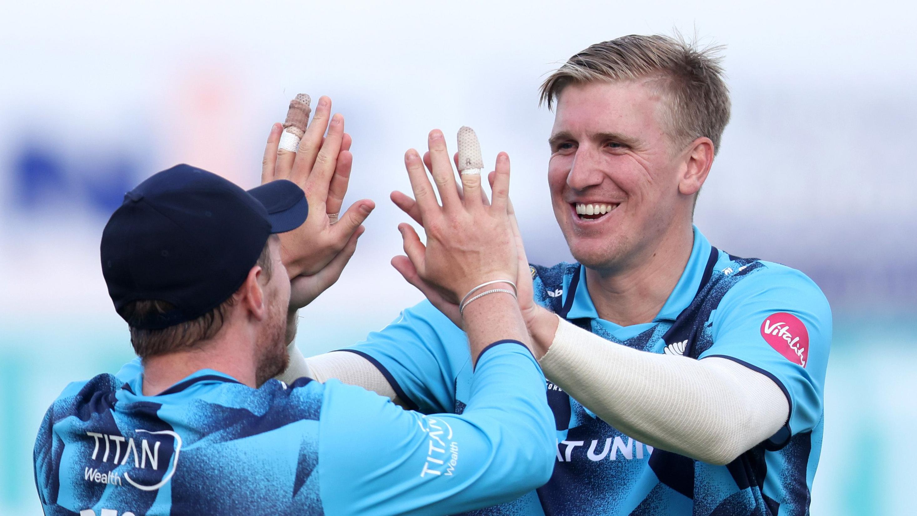 Yorkshire re-sign all-rounder Will Sutherland for 2026 T20 Blast