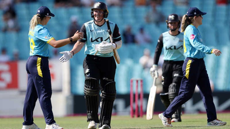 Harris blasts joint-fastest 50 to fire Surrey toward Finals Day