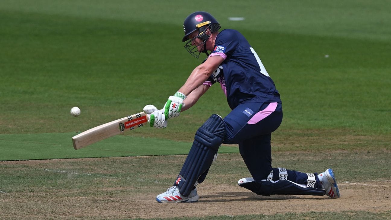 Ben Geddes leads Middlesex to knockout berth with brilliant century