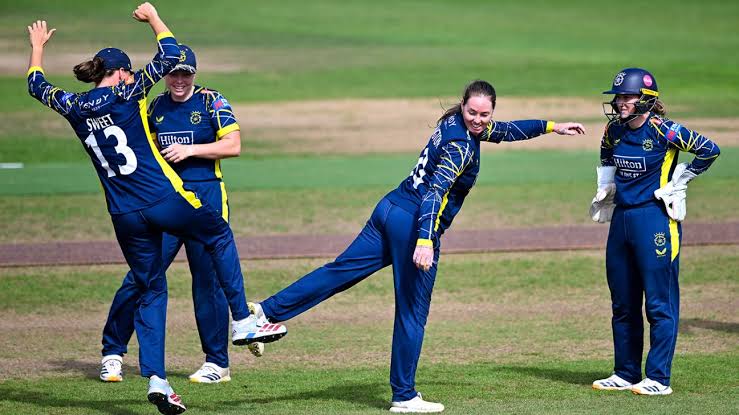 Wellington's five-for strengthens Hampshire's top-spot push