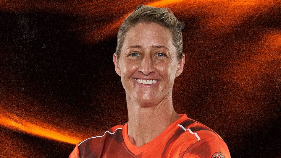 Major Boost for Scorchers: Devine Signs New WBBL Deal