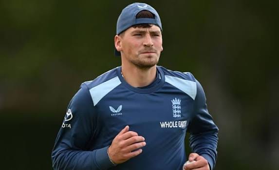 Uncapped Fast Bowler Henry Crocombe Awarded Two-Year Deal as ECB Confirms Central Contracts