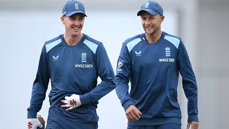 Old Rivals Clash as Pakistan and England Kick Off World Cup Preparations